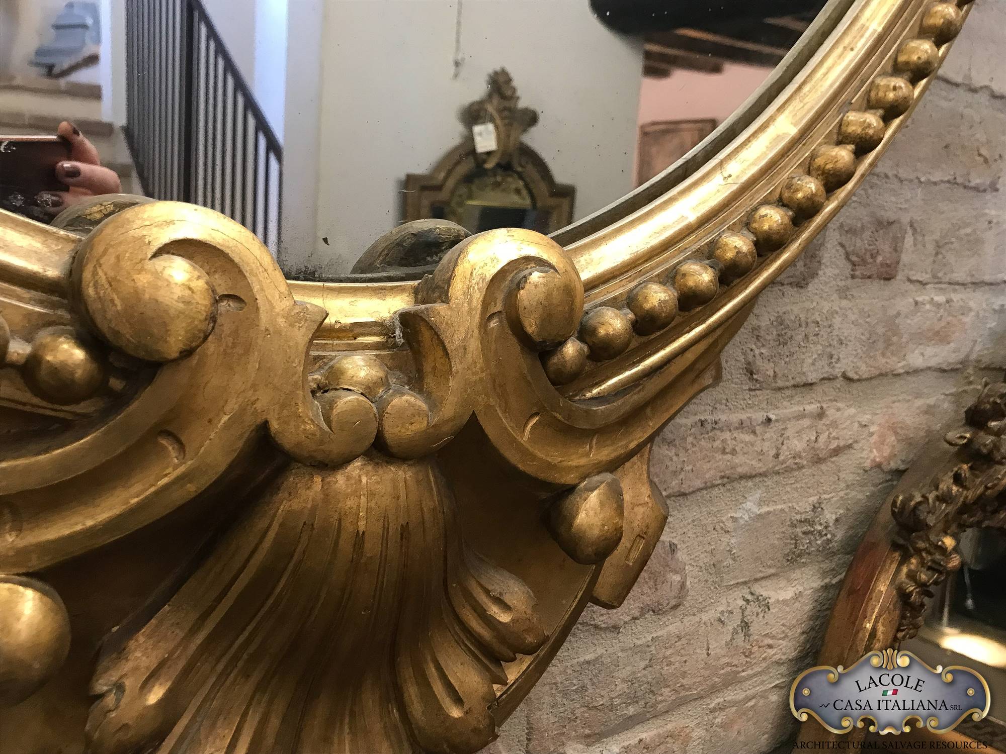 specchiera_antica_ovale_con_cimasa_scq091p5