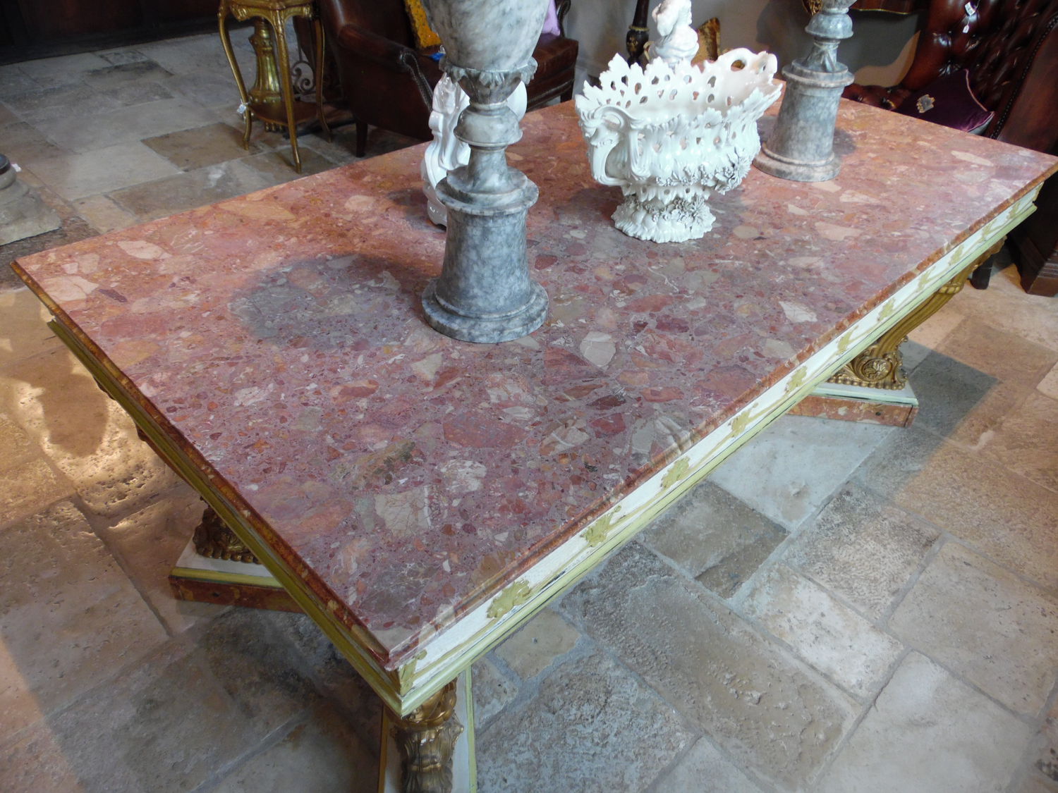 tavolo_con_piano_in_marmo_rosso_mob209p10