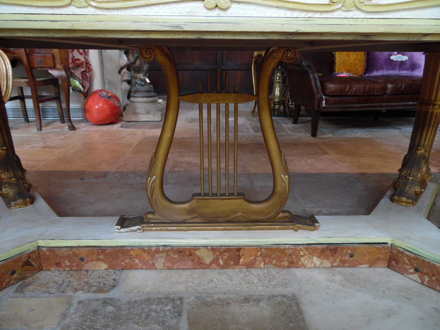 tavolo_con_piano_in_marmo_rosso_mob209p3