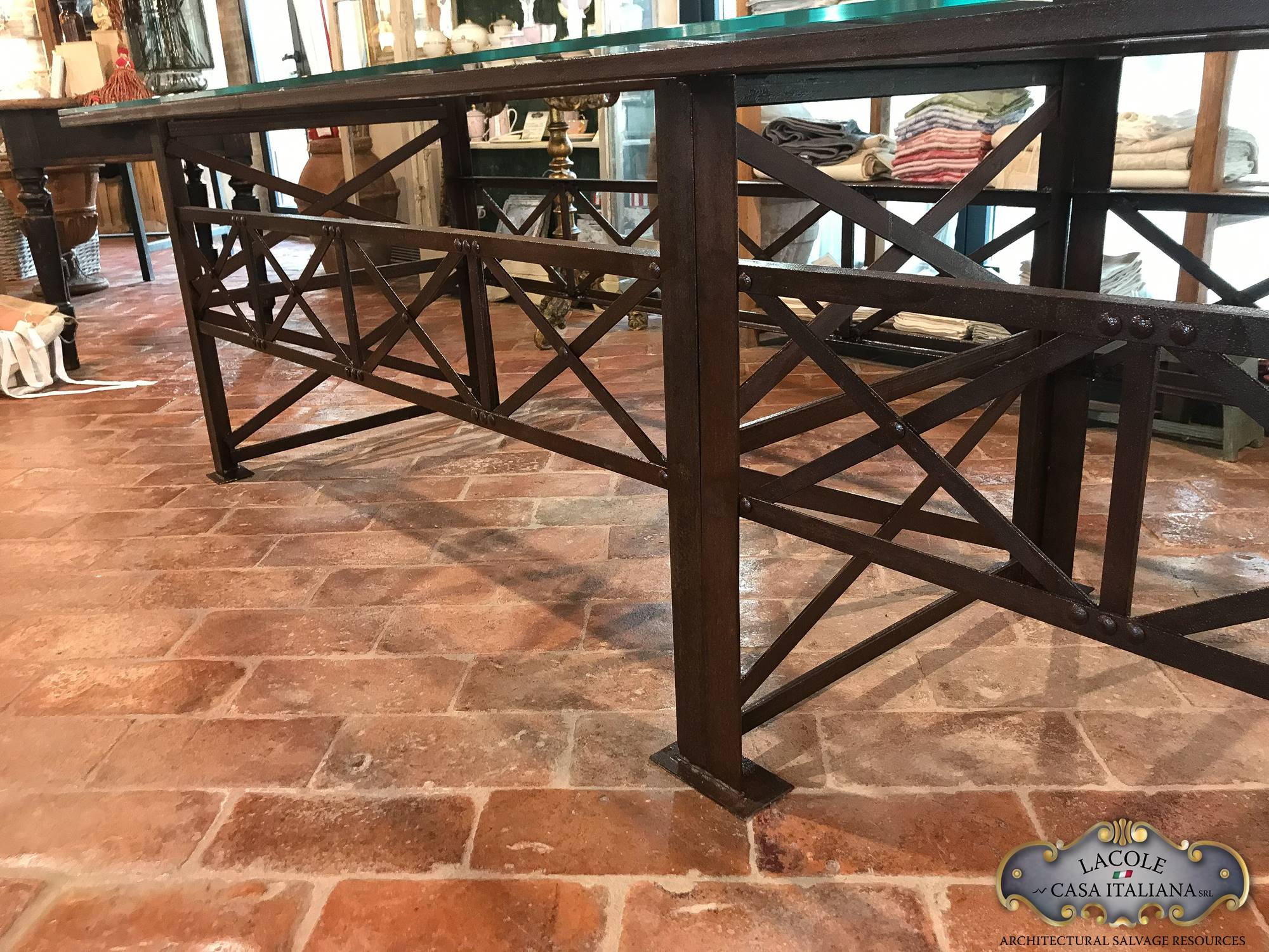 tavolo_rettangolare_di_vecchia_manifattura_mob500p1