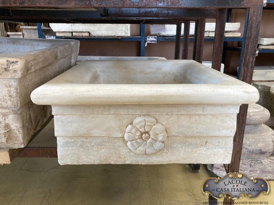 Ancient stone sink | LAV310