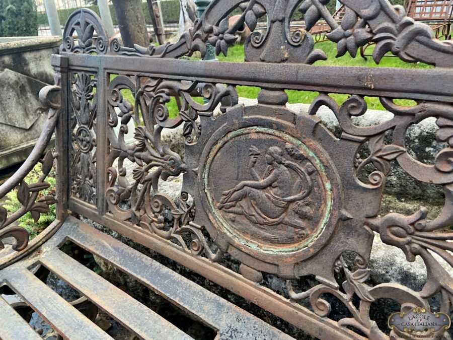 Garden bench in iron and cast iron