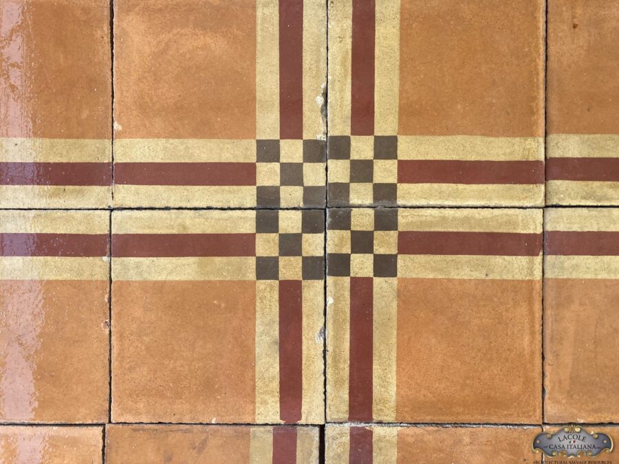 <h2></h2> <h3>Cementine antiche risalenti ai primi del '900. Disegno a tema geometrico</h3>
