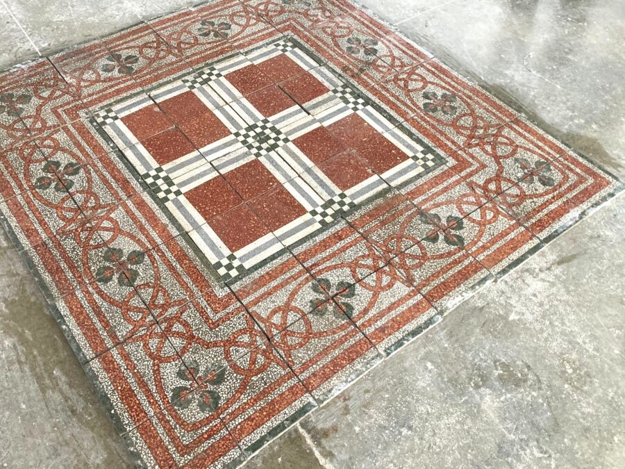 Tappeto di graniglie antiche