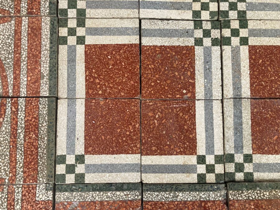 Tappeto di graniglie antiche