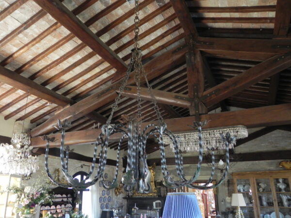 lampadario in ferro