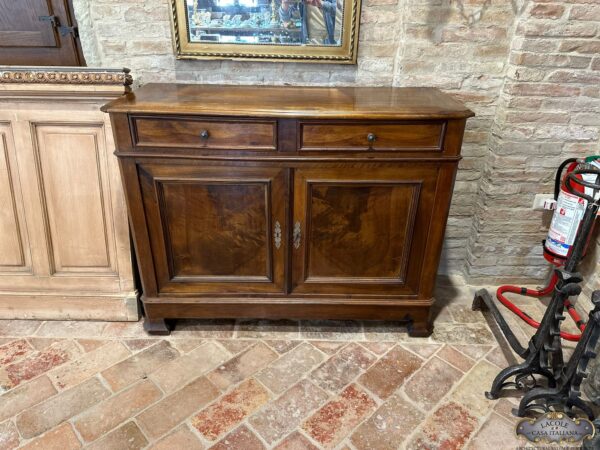 sideboard