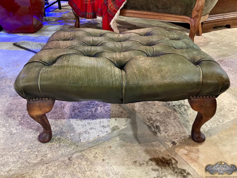 <h3>Beautiful puff, green leather vintage effect</h3>
