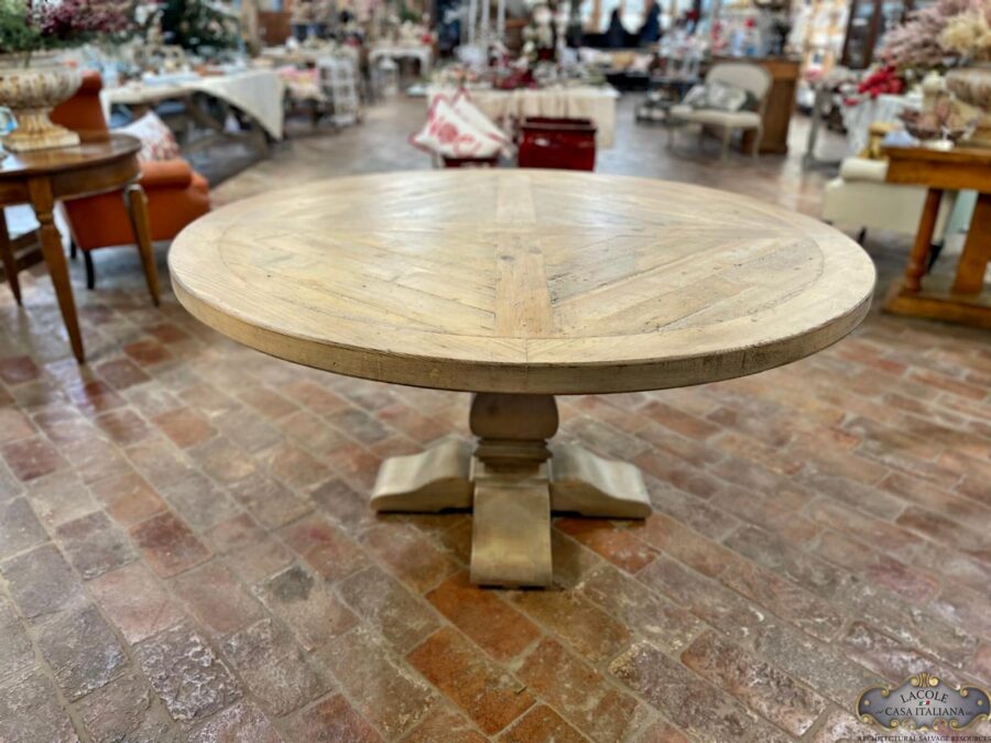 <h2>Round table made of natural patinated antique wood</h2>
