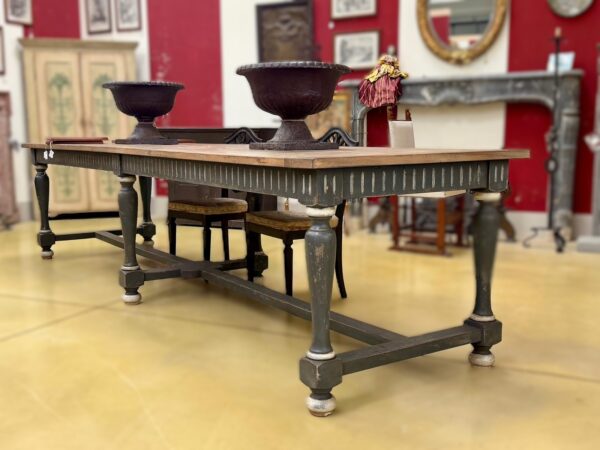 Table made of antique wood