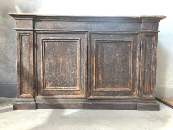 Credenza