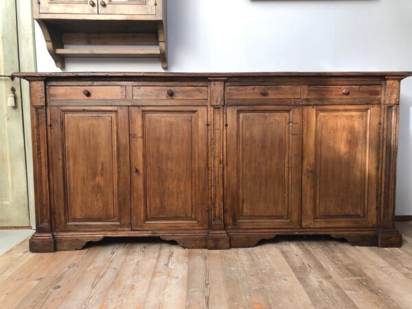 Credenza
